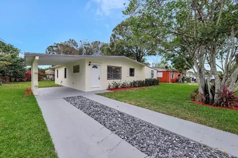 705 Palm, Fort Pierce, FL 34982