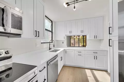8433 Forest Hls #104, Coral Springs, FL 33065