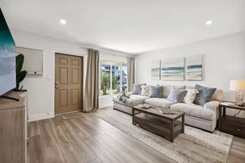 2850 NE 30th #6, Fort Lauderdale, FL 33306