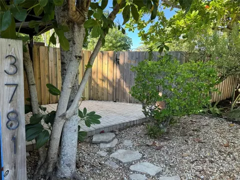 3781 NE 13th, Oakland Park, FL 33334