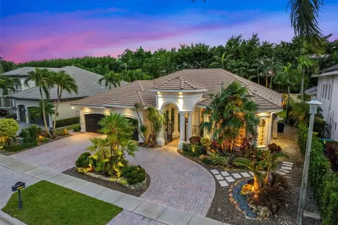10800 Blue Palm, Plantation, FL 33324