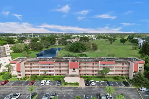 1010 Country Club Dr #205, Margate, FL 33063