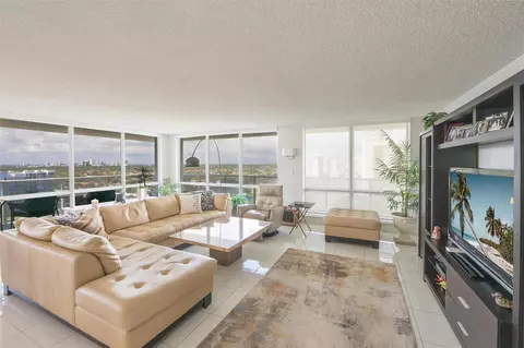 2751 S Ocean Dr #1401N, Hollywood, FL 33019
