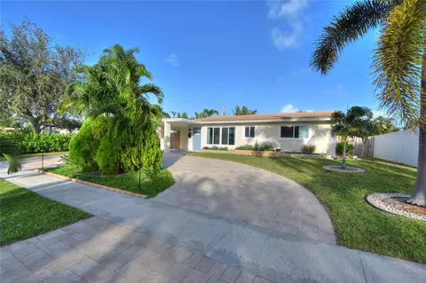 1658 SE 10th, Deerfield Beach, FL 33441