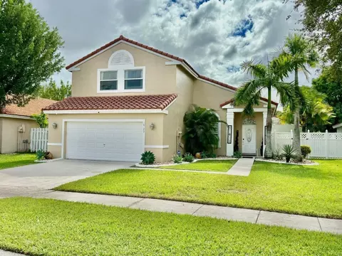 18122 NW 19th, Pembroke Pines, FL 33029