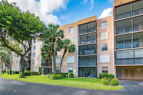 5280 NW 2nd Ave #312, Boca Raton, FL 33487