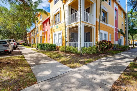 2100 Shoma Dr #2100, Royal Palm Beach, FL 33414