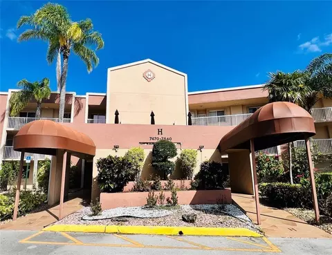 7514 N Devon Dr #211, Fort Lauderdale, FL 33321