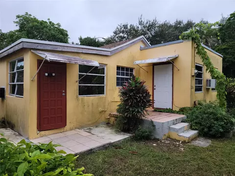 104 NE 56th St, Miami, FL 33137