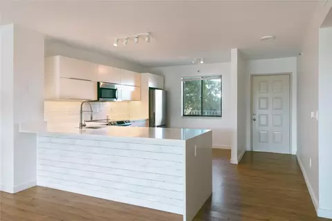 2240 N Cypress Bnd #505, Pompano Beach, FL 33069