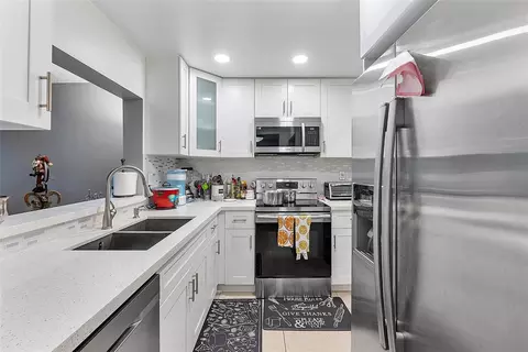4152 NW 90th #106, Coral Springs, FL 33065