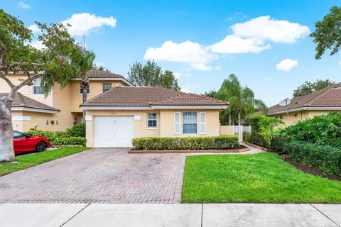 8947 NW 53rd, Sunrise, FL 33351