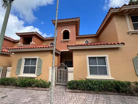 4960 Leeward Ln #4960, Fort Lauderdale, FL 33312