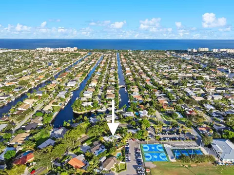 4721 NE 22nd Ave, Lighthouse Point, FL 33064