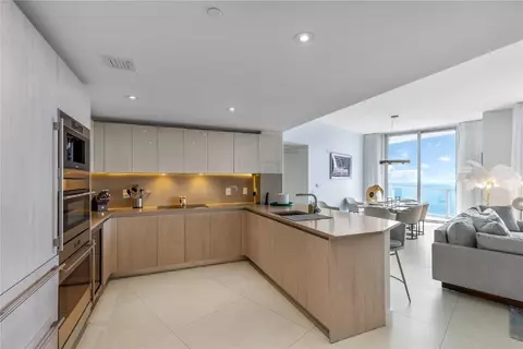 4111 S Ocean Dr #LPH3/5, Hollywood, FL 33019