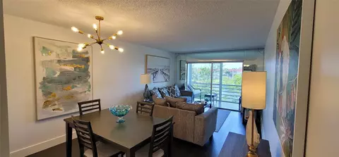 2700 Sunrise Lks Dr #306, Fort Lauderdale, FL 33322