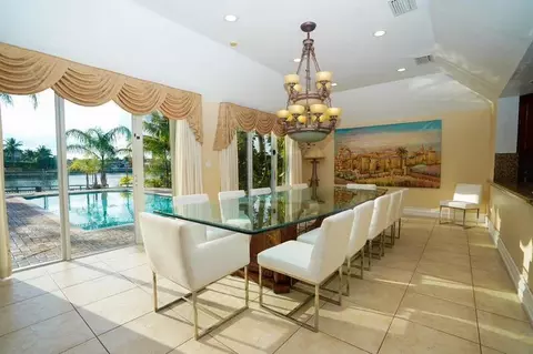 3830 N 40th, Hollywood, FL 33021