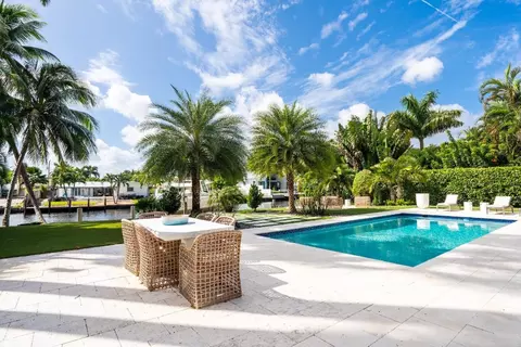 2525 Middle Riv, Fort Lauderdale, FL 33305