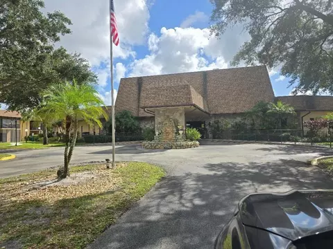 116 Gate #116, Hollywood, FL 33024