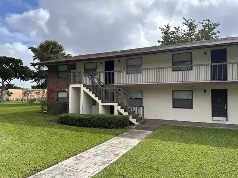 6040 Shakerwood Cir #205, Tamarac, FL 33319