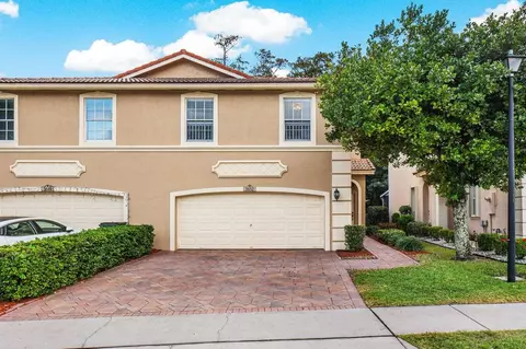 3652 Asperwood Cir, Coconut Creek, FL 33073
