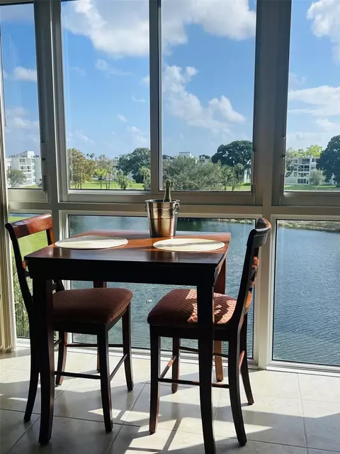 1650 NW 80th Ave #402, Margate, FL 33063