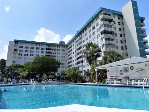 4330 Hillcrest #318, Hollywood, FL 33021