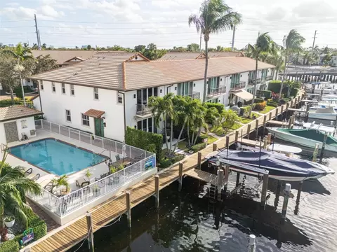 1359 SE 3rd, Pompano Beach, FL 33060