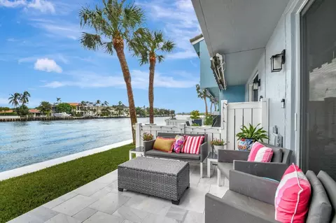 902 E Jeffery, Boca Raton, FL 33487