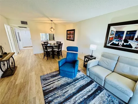 550 SW 137 #405L, Pembroke Pines, FL 33027