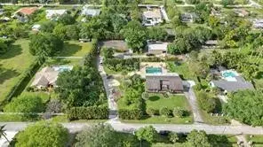13941 SW 22nd, Davie, FL 33325
