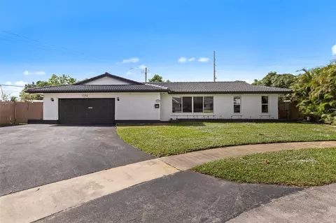 1141 SW 75th Ter, Plantation, FL 33317