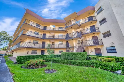 6555 W Broward #401, Plantation, FL 33317