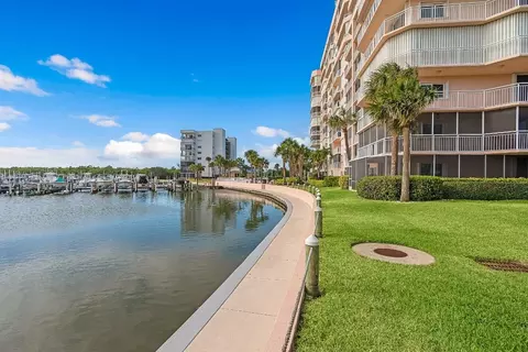 5167 N Highway A1a #103, Fort Pierce, FL 34949