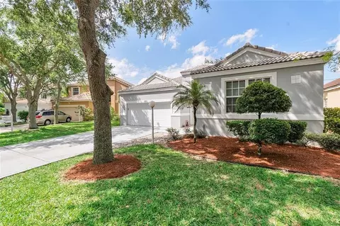 6841 NW 81st Ct, Parkland, FL 33067