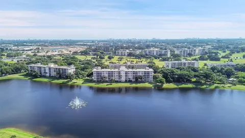 2801 N Palm Aire #305, Pompano Beach, FL 33069