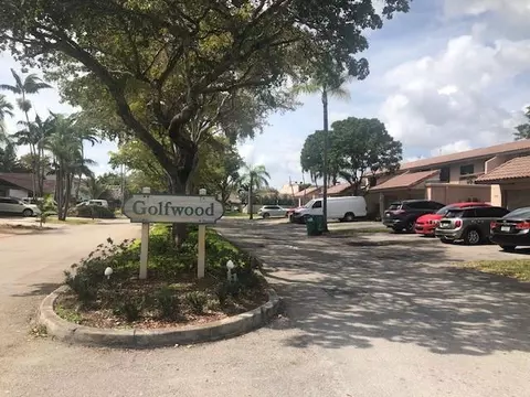 685 NE 206th Ter, Miami, FL 33179