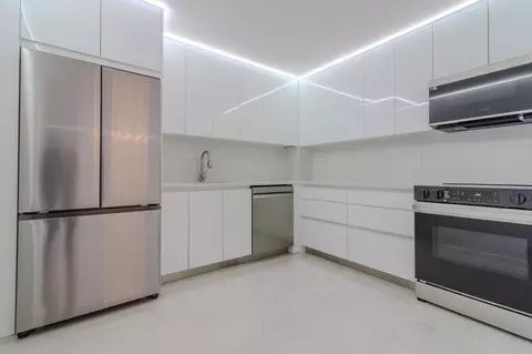 401 Golden Isles Dr #802, Hallandale Beach, FL 33009