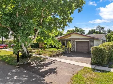 16852 SW 5th, Weston, FL 33326