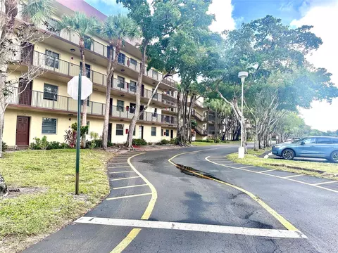 3161 NW 47th Ter #412, Lauderdale Lakes, FL 33319
