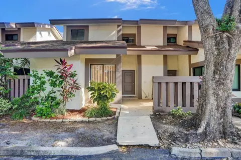 9355 SW 1st St #805, Fort Lauderdale, FL 33324