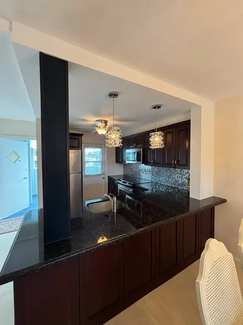 401 NE 19th Ave #37, Deerfield Beach, FL 33441