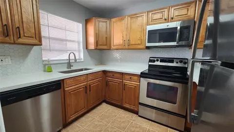 9471 Evergreen Pl #205, Davie, FL 33324