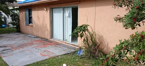 8500 SW 20th St, North Lauderdale, FL 33068
