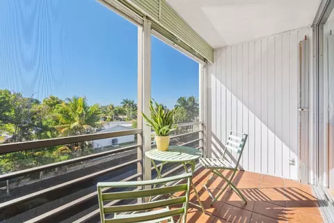 111 Royal Park #3A, Oakland Park, FL 33309