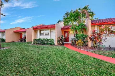 204 Lake Helen Dr #204, West Palm Beach, FL 33411