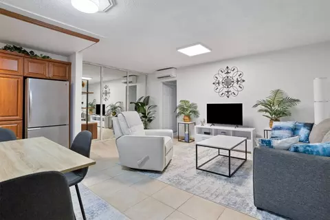 161 NE 10th #5B, Hallandale Beach, FL 33009