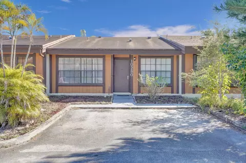 10280 Oleander, Pembroke Pines, FL 33026