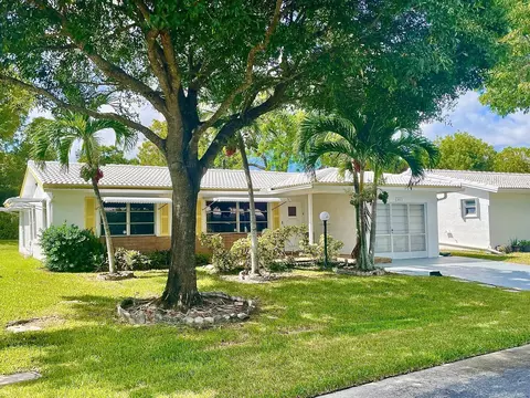 1011 NW 90th, Plantation, FL 33322