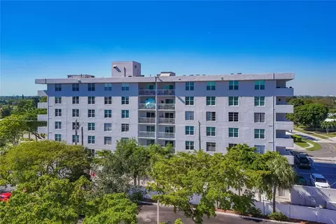 6000 NE 22nd #7E, Fort Lauderdale, FL 33308
